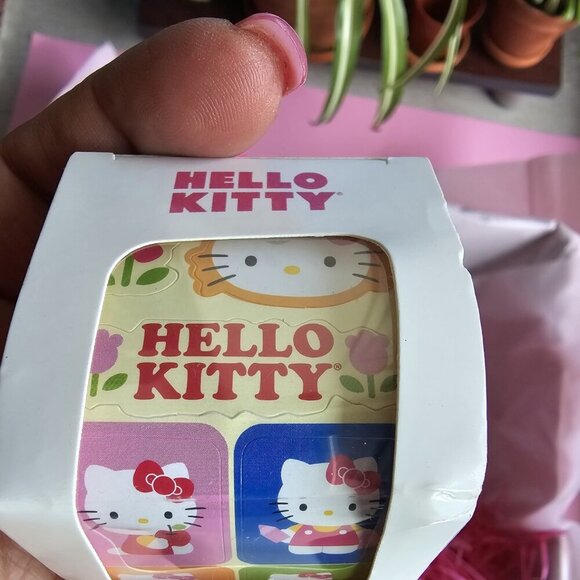 💖 Ultimate Christmas Gift! Hello Kitty Collector’s Dream Basket 176-Piece - Picture 12 of 16